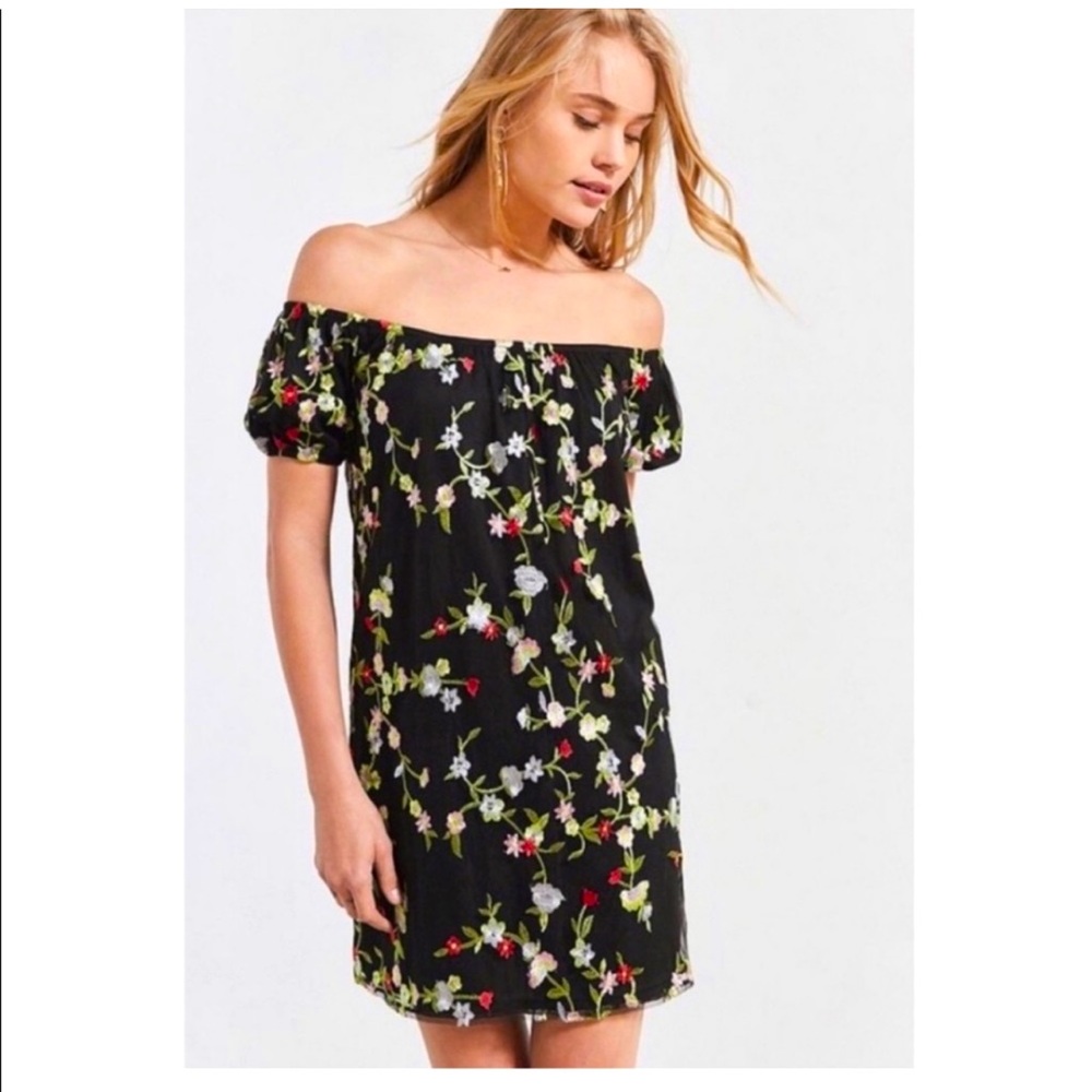 Kimchi Blue Floral Dress - Picture 2 of 4